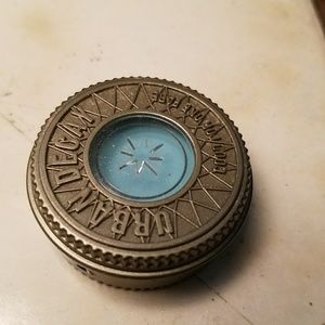 Urban Decay Narcotic matte eyeshadow